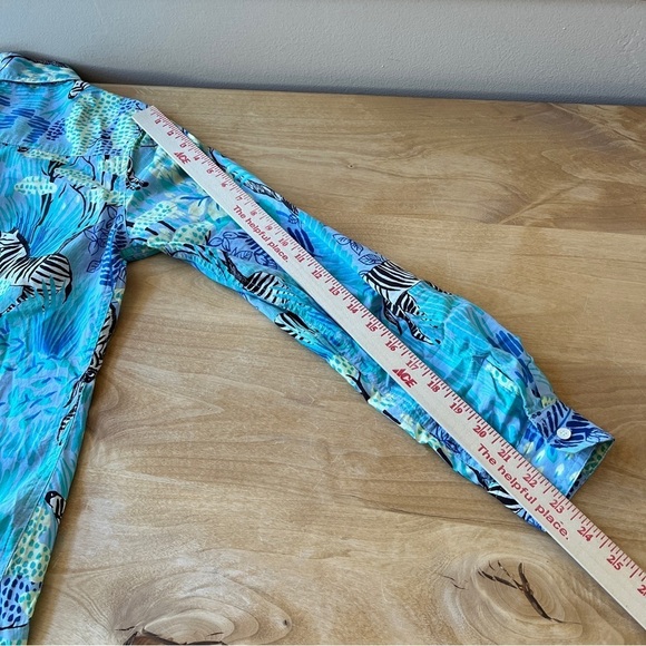 SOLD J MCLAUGHLIN LOIS SHIRT S BLUE GREEN GIRAFFE WHIMSY CASUAL COLORFUL STRETCH - Picture 11 of 12